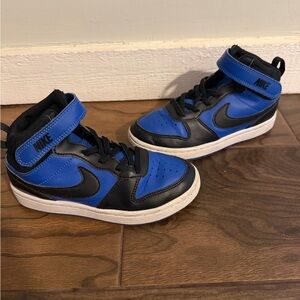 Nike Kids Black and Blue Sneakers